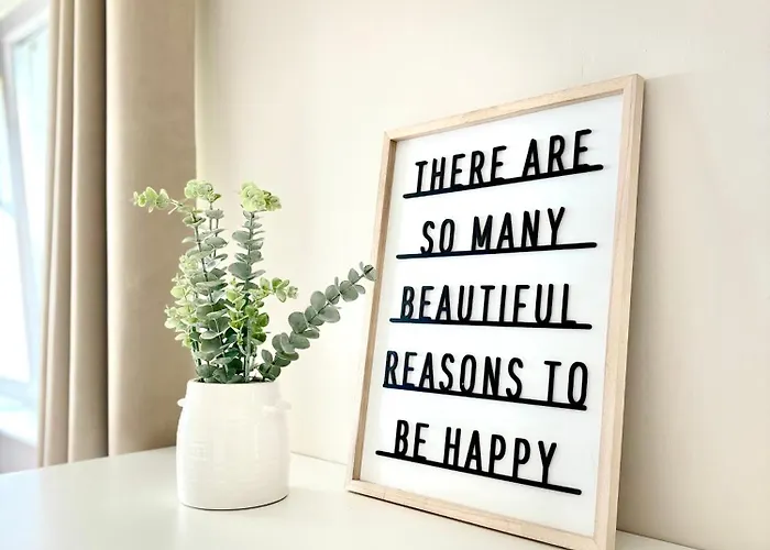 Retreat Sea & Cathedral Views